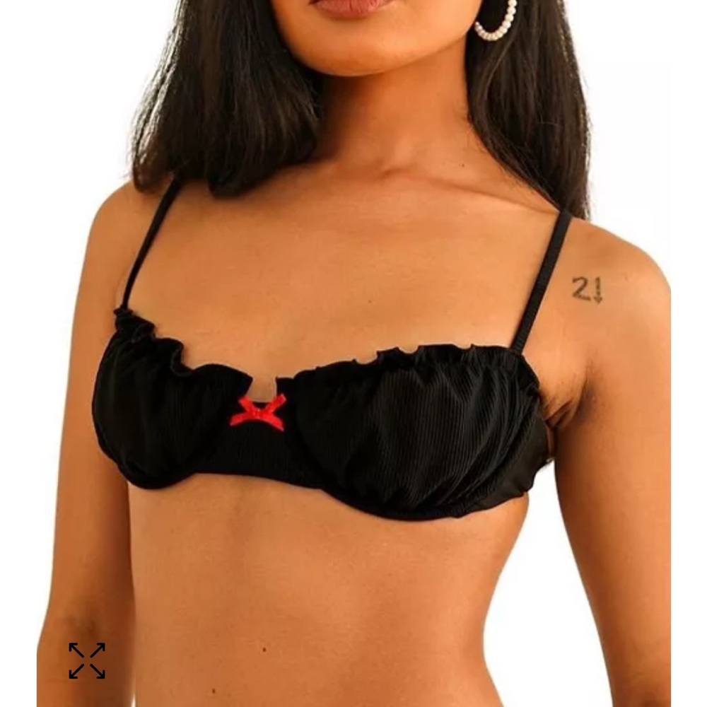DIPPIN DAISYS WOMEN’S BIKINI BLACK PRIMROSE TOP IN LARGE RIBBED BRALETTE LINED
